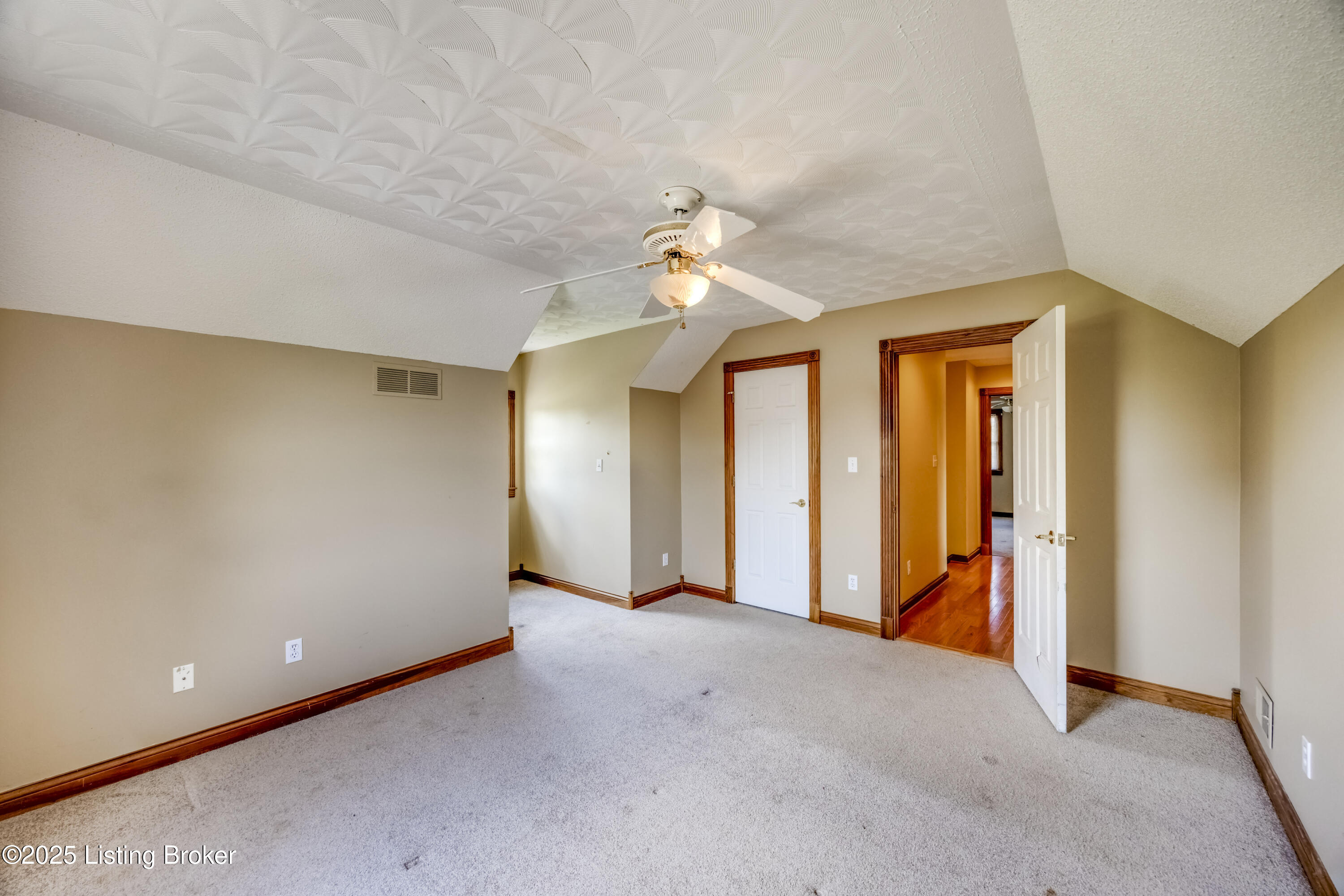 1124 Foxfire Road Bardstown, KY 40004 - Photo 43 of 55 Walk-in Closet