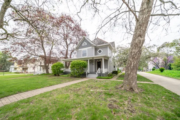 $609,000 | 315 East Michigan Avenue, Saline, MI 48176