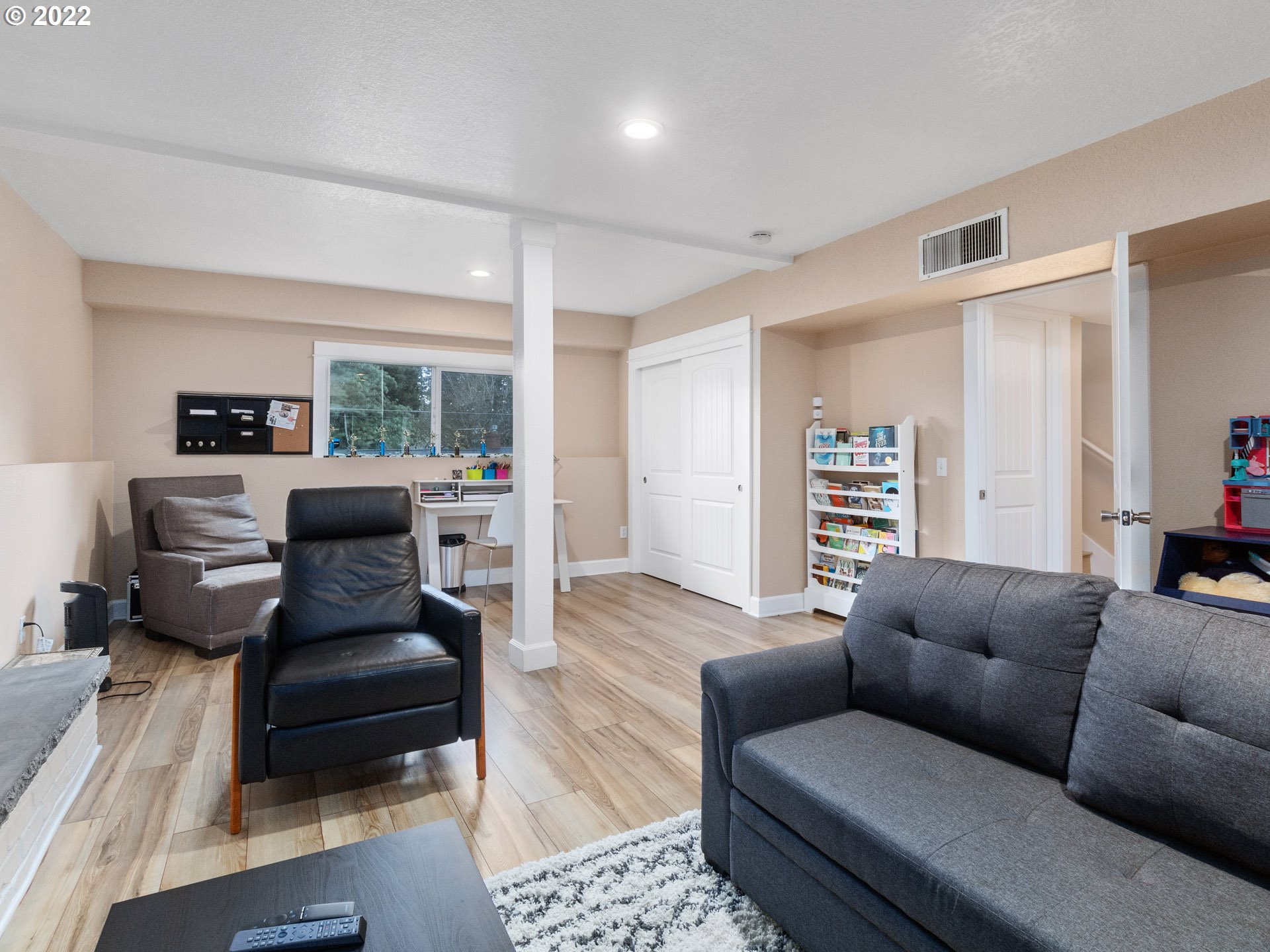 660 Southwest Spring Lane Portland, OR 97225 - Photo 27 of 32 Gallery Image 27