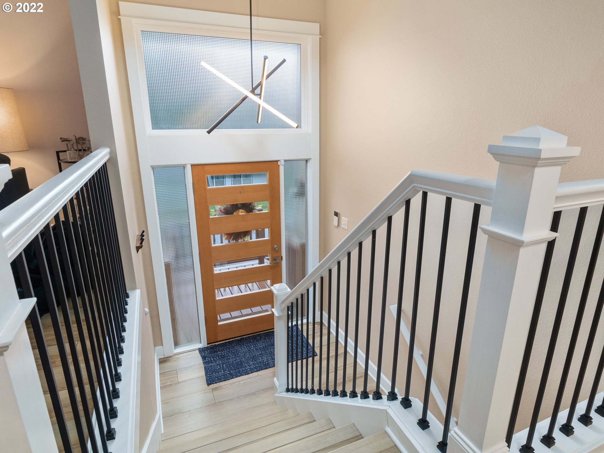 660 Southwest Spring Lane Portland, OR 97225 - Photo 3 of 32 Gallery Image 3