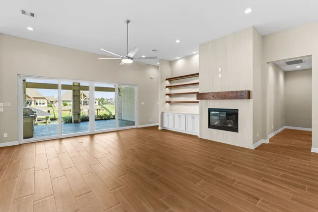 $1,649,000 | 508 Amalfi Drive, Kemah, TX 77565