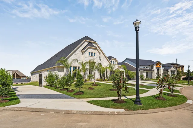 $1,649,000 | 508 Amalfi Drive, Kemah, TX 77565