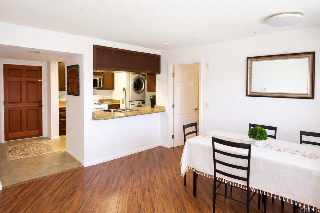 3051 Golden Oak Way Spring Valley, CA 91978 - Photo 1 of 1 Breakfast Area