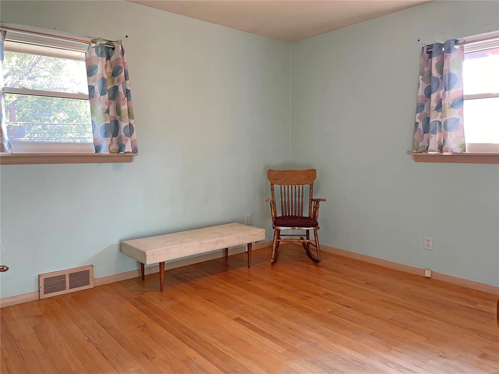10252 Lackland Road Overland, MO 63114 - Photo 20 of 32 Gallery Image 20