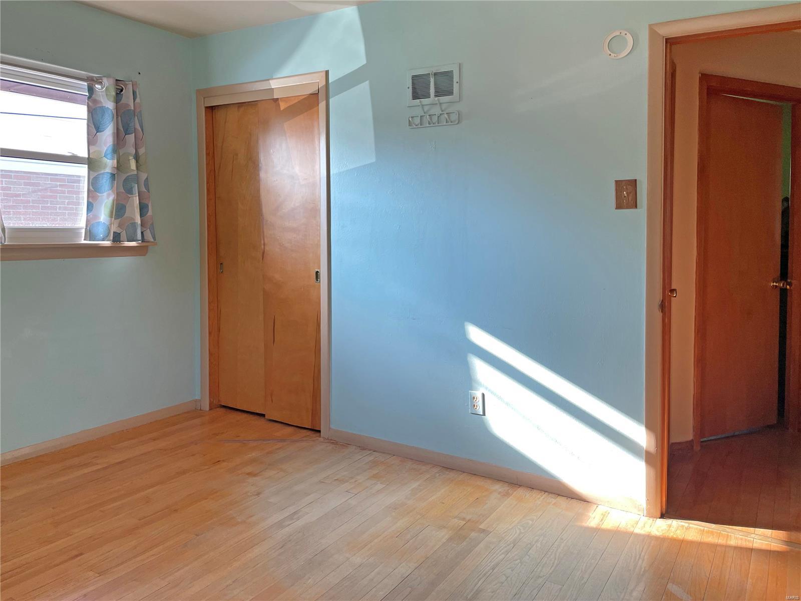 10252 Lackland Road Overland, MO 63114 - Photo 21 of 32 Gallery Image 21