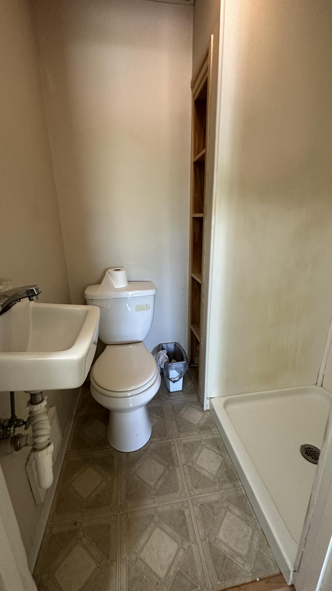 6804 Carolina Avenue Hammond, IN 46323 - Photo 11 of 23 1125x2000