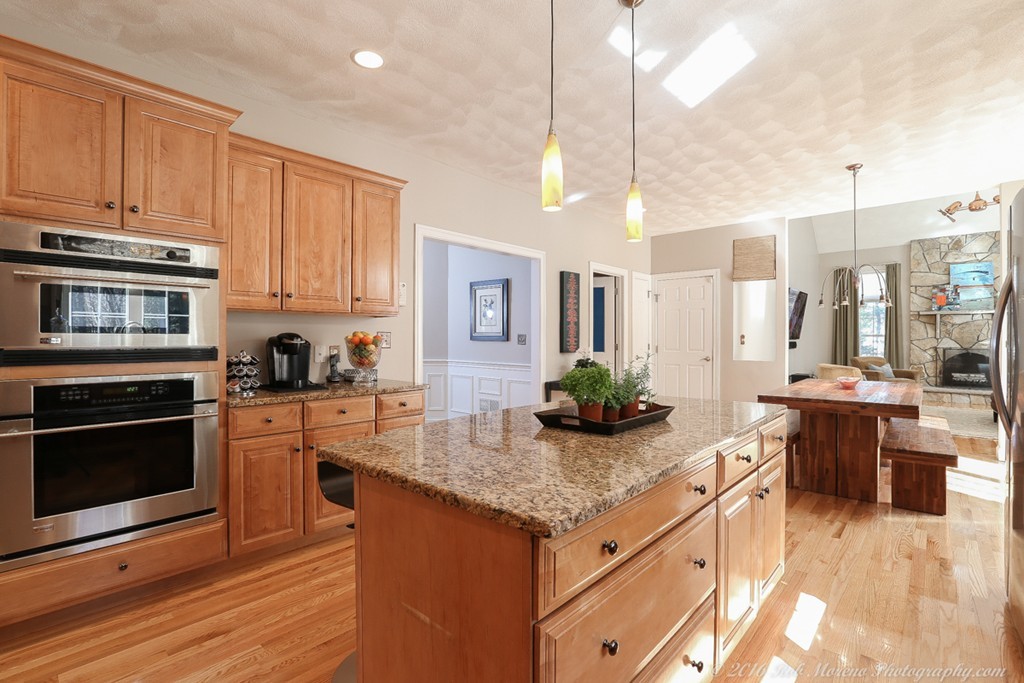 34 Juniper Road Andover, MA 01810 - Photo 3 of 30 Gallery Image 3