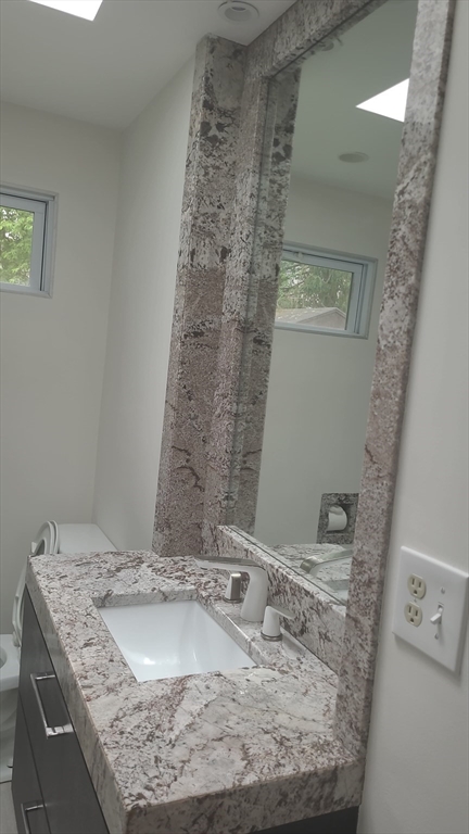 39 Westport Road Worcester, MA 01605 - Photo 17 of 40