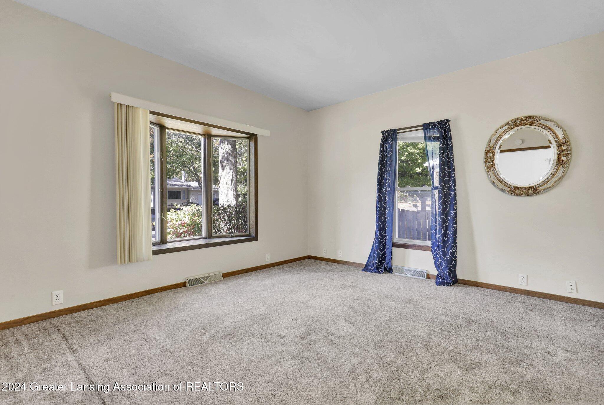 418 Forest Street Charlotte, MI 48813 - Photo 15 of 23 15-web-or-mls-Open Ended Media-15