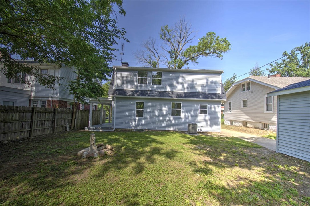 214 South Linden Avenue Decatur, IL 62522 - Photo 18 of 22