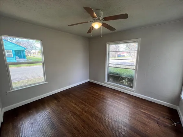 $1,100 | 1726 North Ricketts Street, Sherman, TX 75092