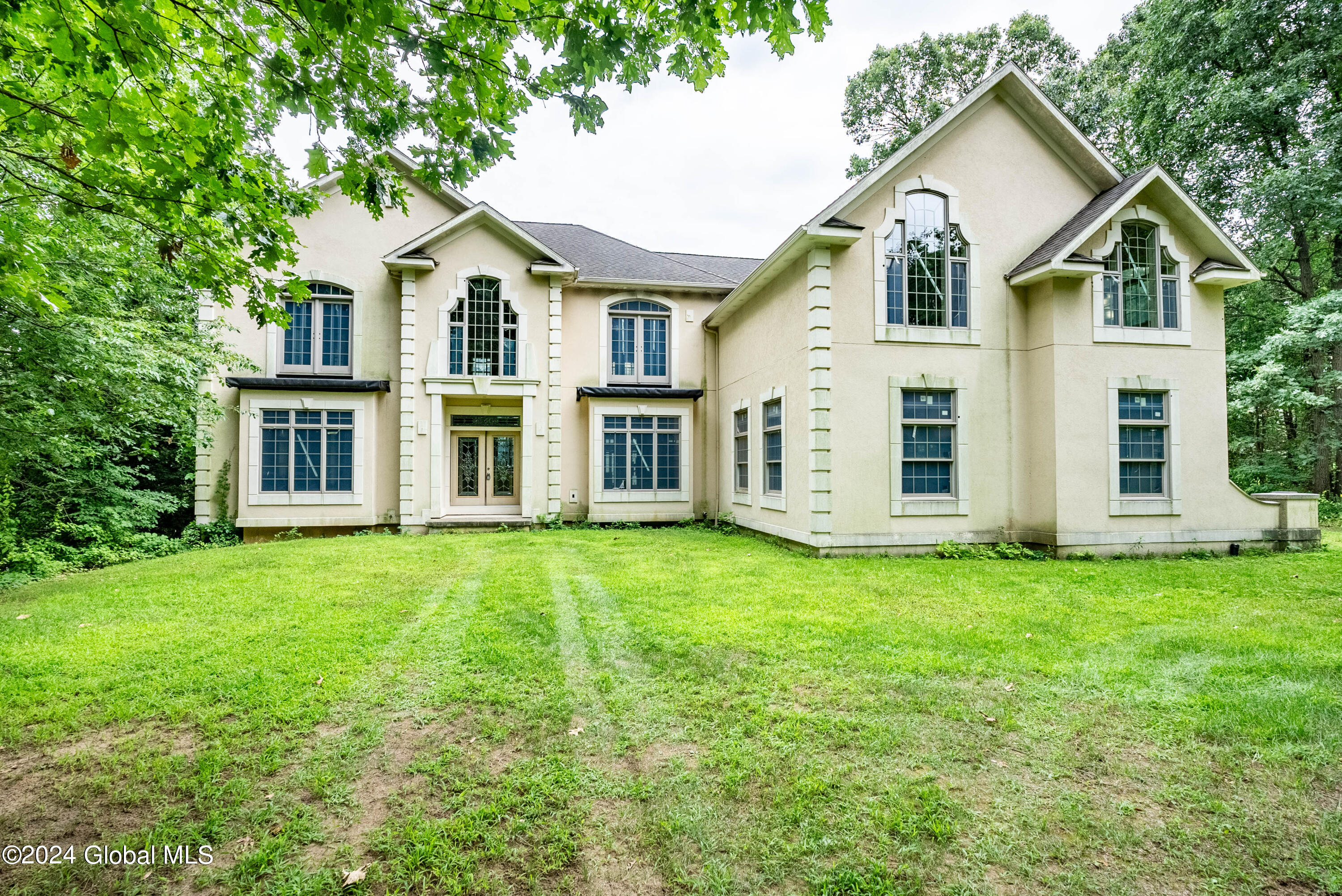 4 Oak Ridge Menands, NY 12204 - Photo 2 of 50 2