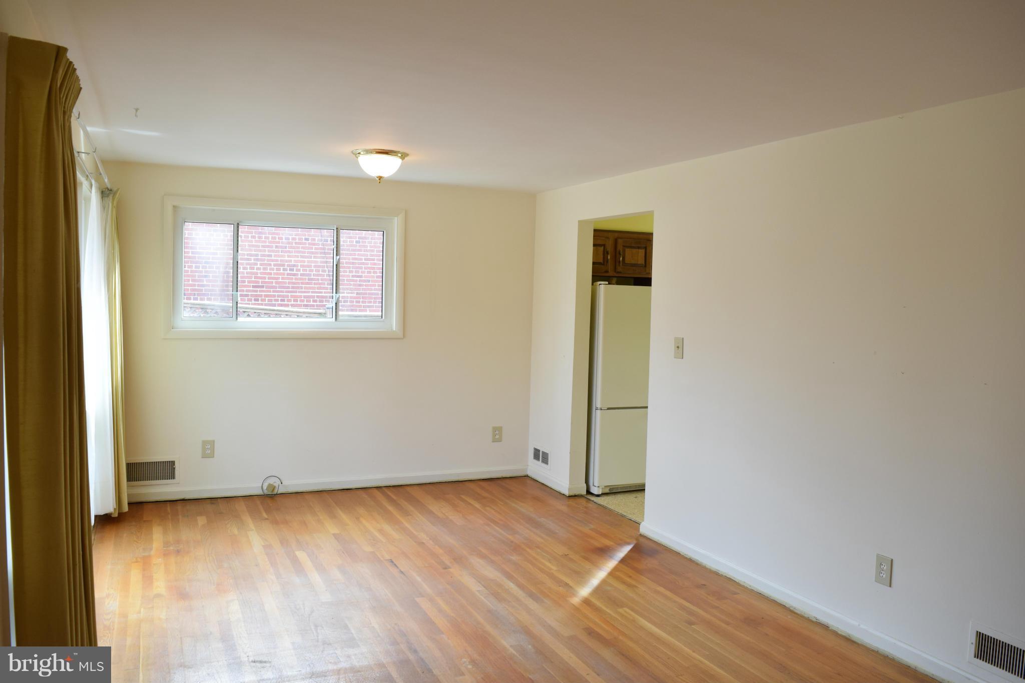 12710 Helen Road Silver Spring, MD 20906 - Photo 2 of 13 Interior (General)