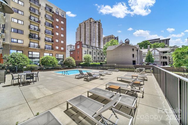 a view of a lobby area