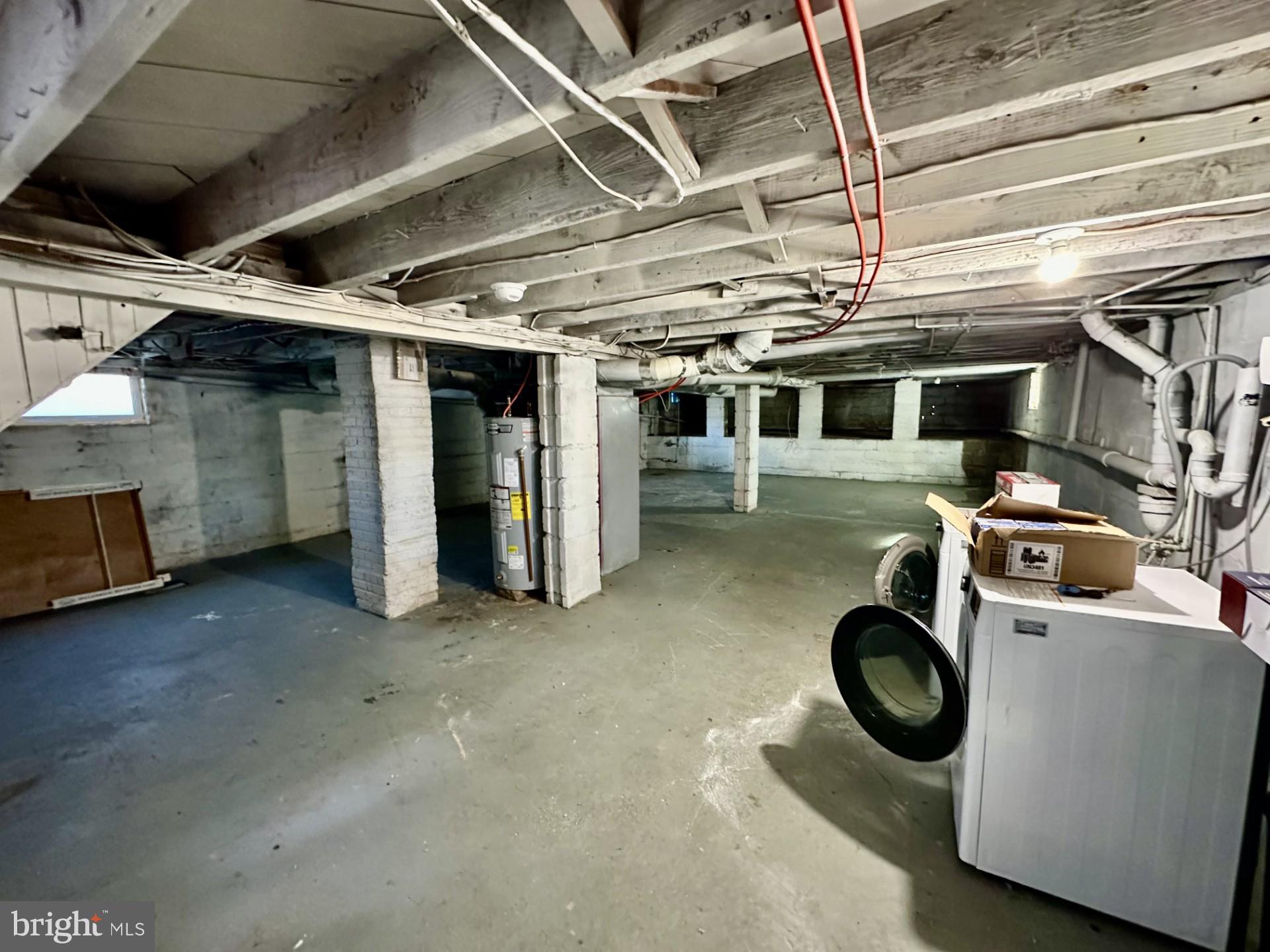 139 Otis Avenue Tuckerton, NJ 08087 - Photo 20 of 27 a utility room with dryer and washer