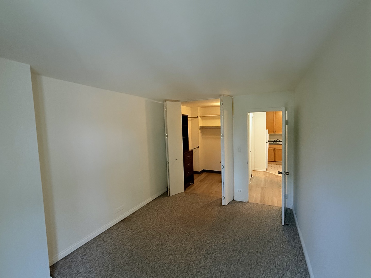 2007 North Sedgwick Street, Unit 202 Chicago, IL 60614 - Photo 7 of 10 an empty room with windows