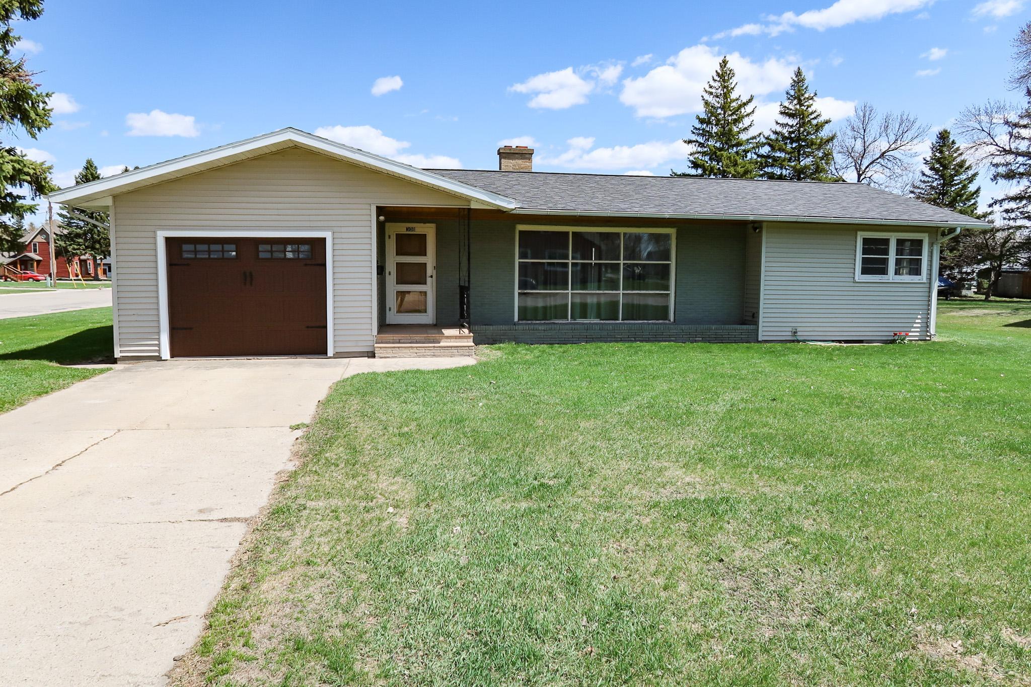 308 4th Street East Ada, MN 56510 - Photo 2 of 36