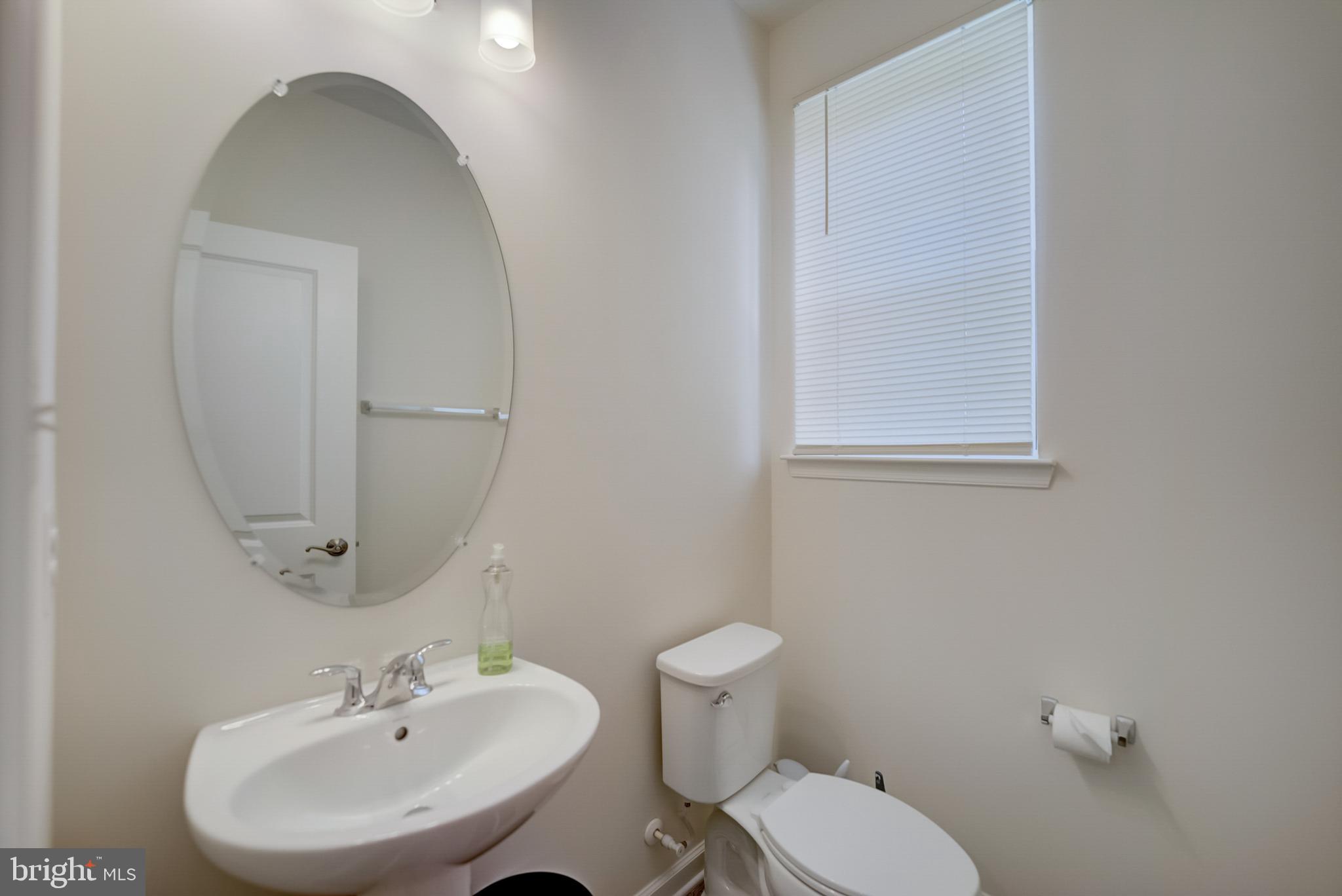 2728 Pinebrook Road Hyattsville, MD 20785 - Photo 16 of 35 Gallery Image 16
