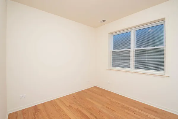 $3,600 | 3013 North Clybourn Avenue, Unit 1N, Chicago, IL 60618