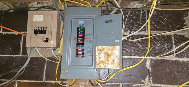 $85,900 | 400 South Main Street, Waldron, MI 49288