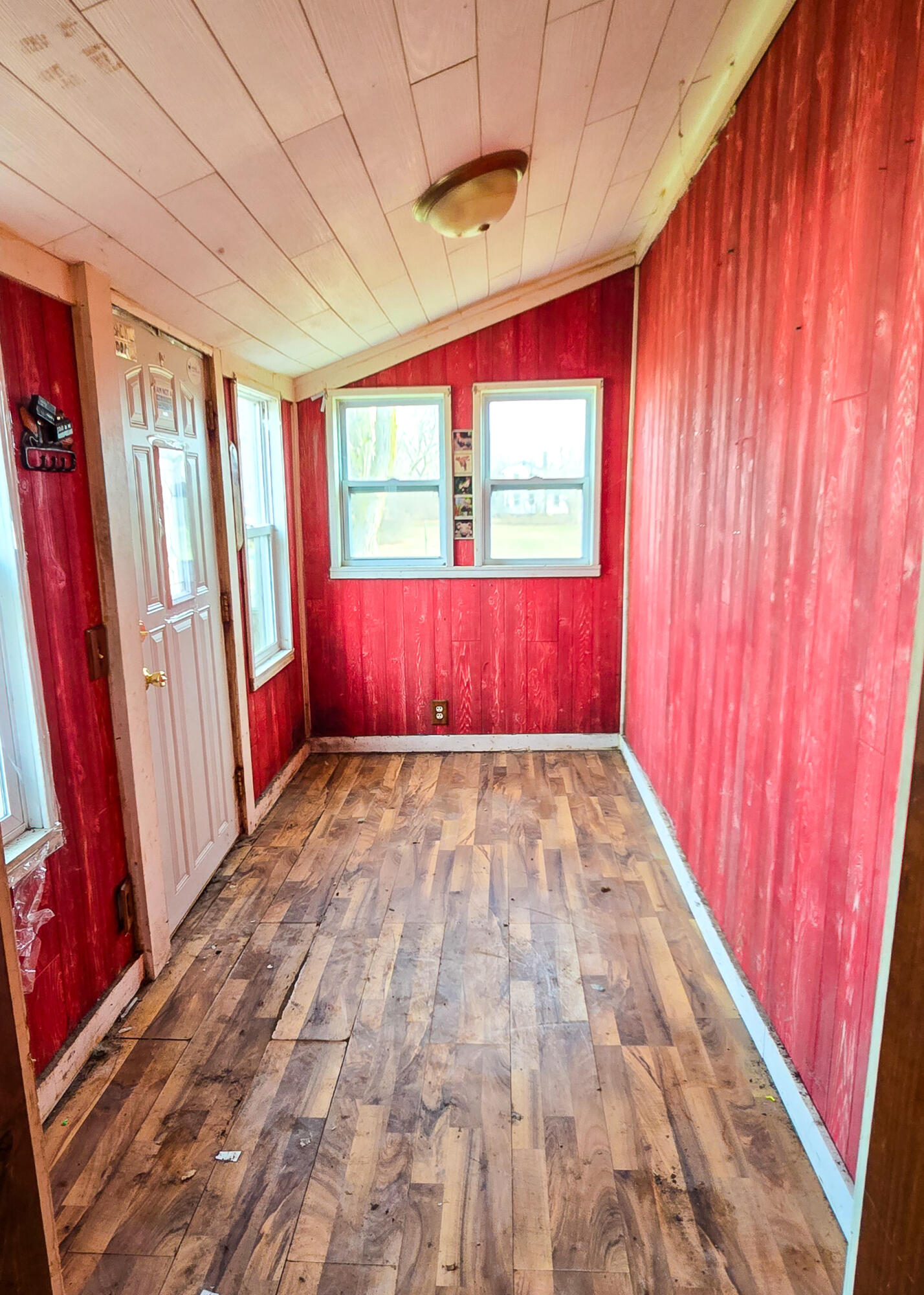 400 South Main Street Waldron, MI 49288 - Photo 10 of 46 20251224_133402