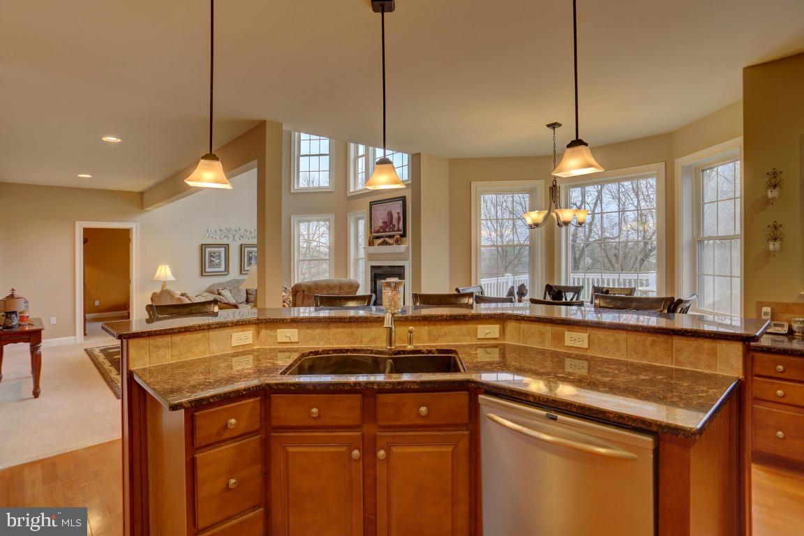 367 Ecker Drive Lititz, PA 17543 - Photo 12 of 47