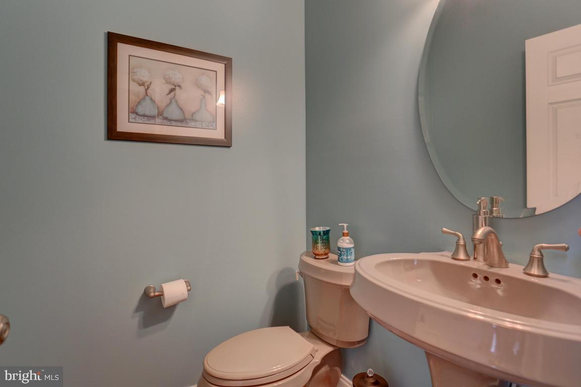 367 Ecker Drive Lititz, PA 17543 - Photo 18 of 47