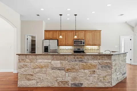 $399,000 | 103 Kamaiki Drive, Bastrop, TX 78602