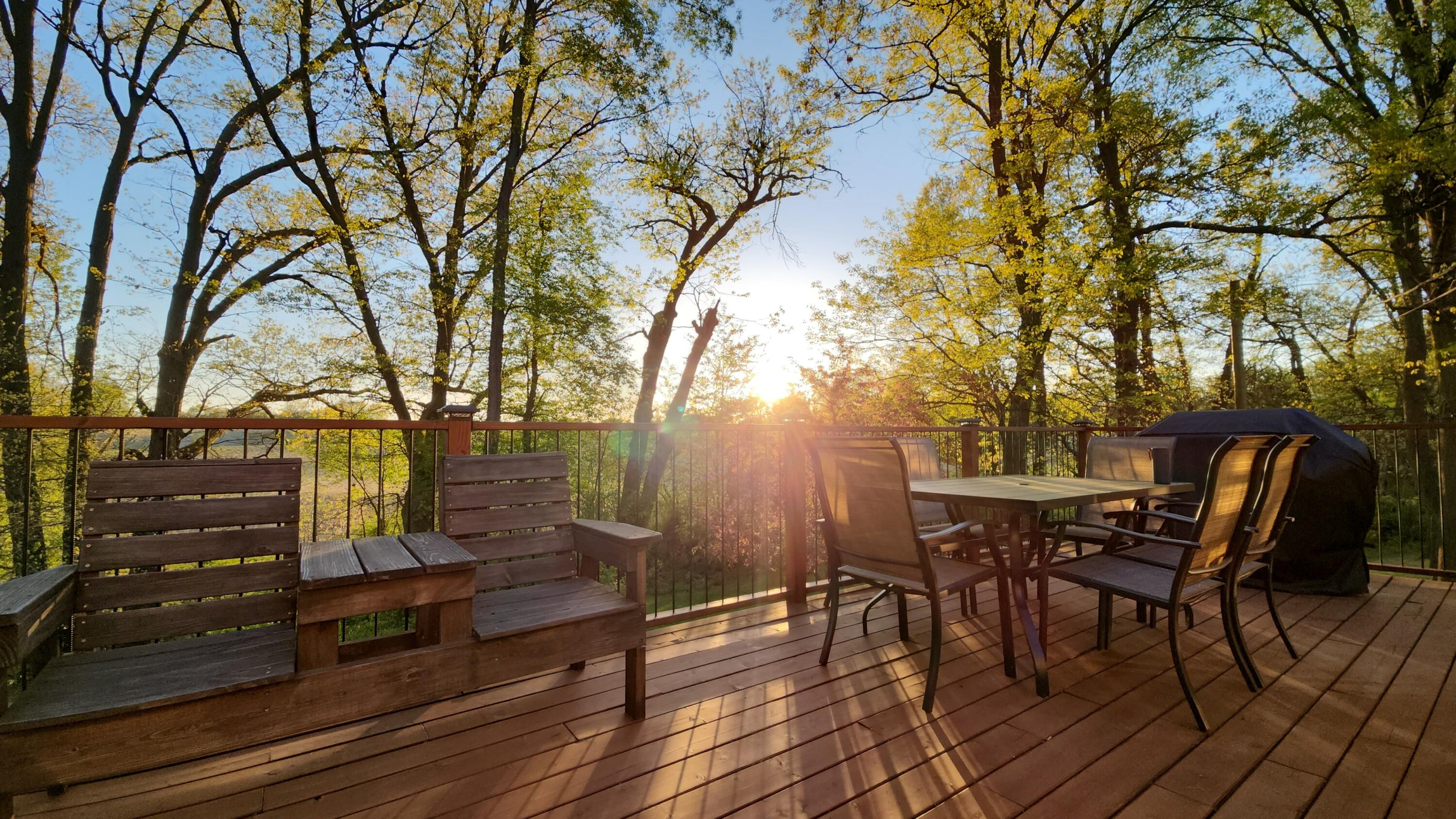 6051 Young Road Jackson, MI 49201 - Photo 20 of 22 Deck