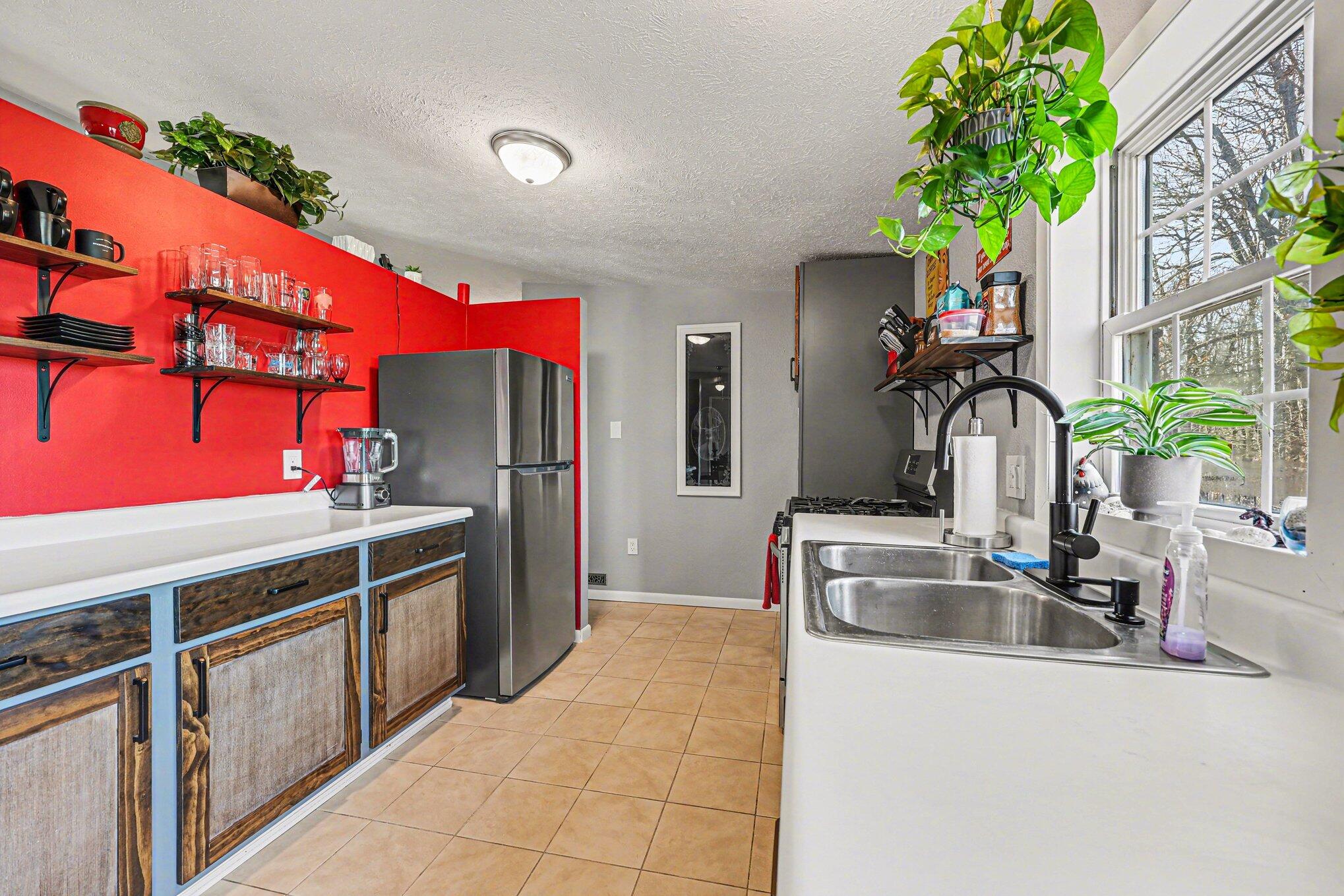 6051 Young Road Jackson, MI 49201 - Photo 7 of 22 007_file_6016