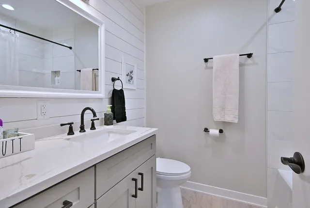 $254,900 | 3035 Paris Avenue, Unit 305, River Grove, IL 60171