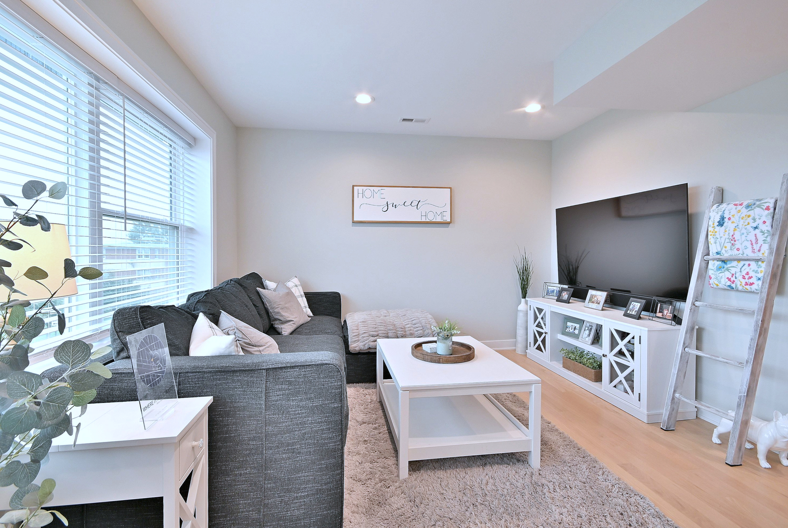 3035 Paris Avenue, Unit 305 River Grove, IL 60171 - Photo 6 of 29