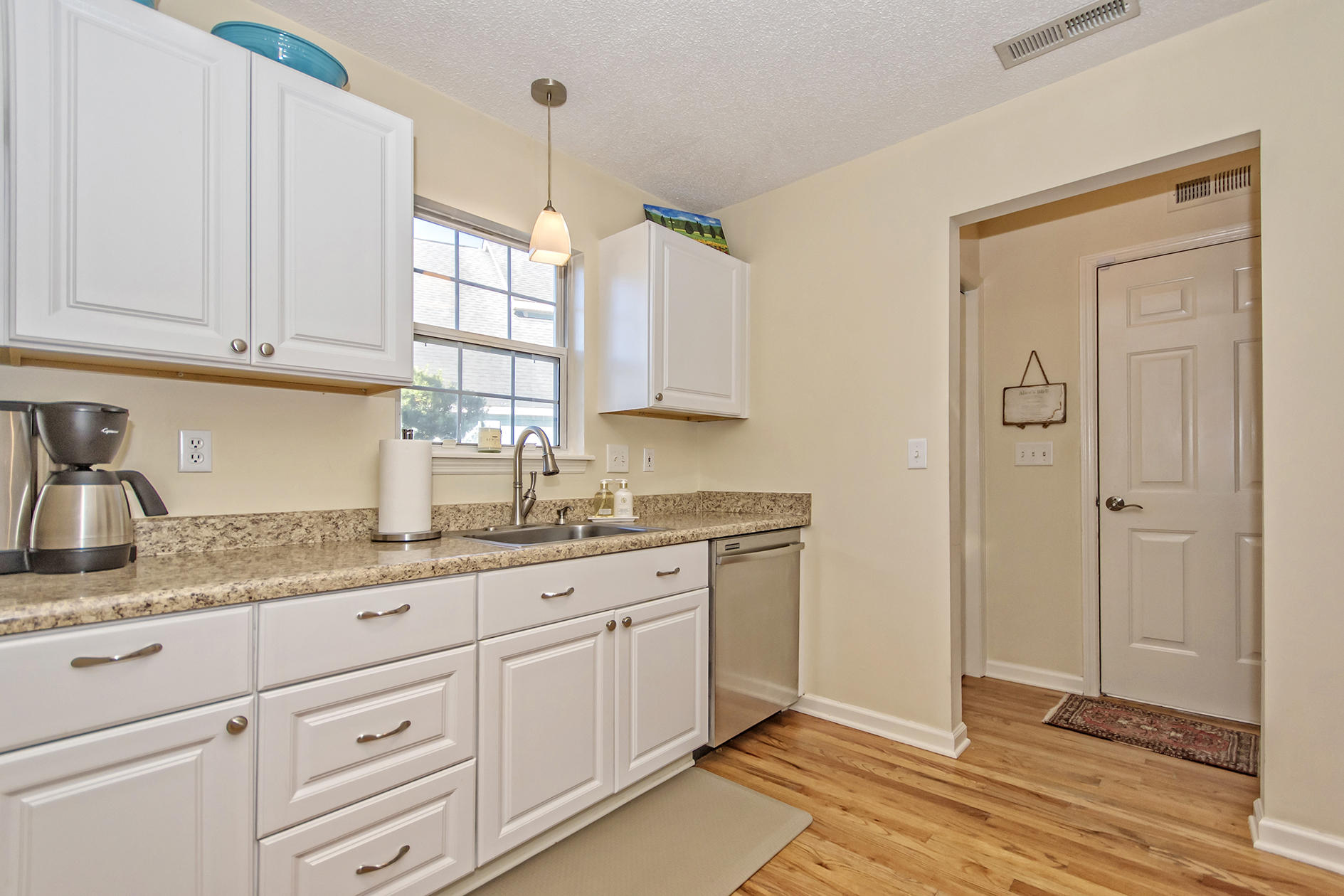 747 Shell Sand Circle Charleston, SC 29412 - Photo 16 of 48 Kitchen