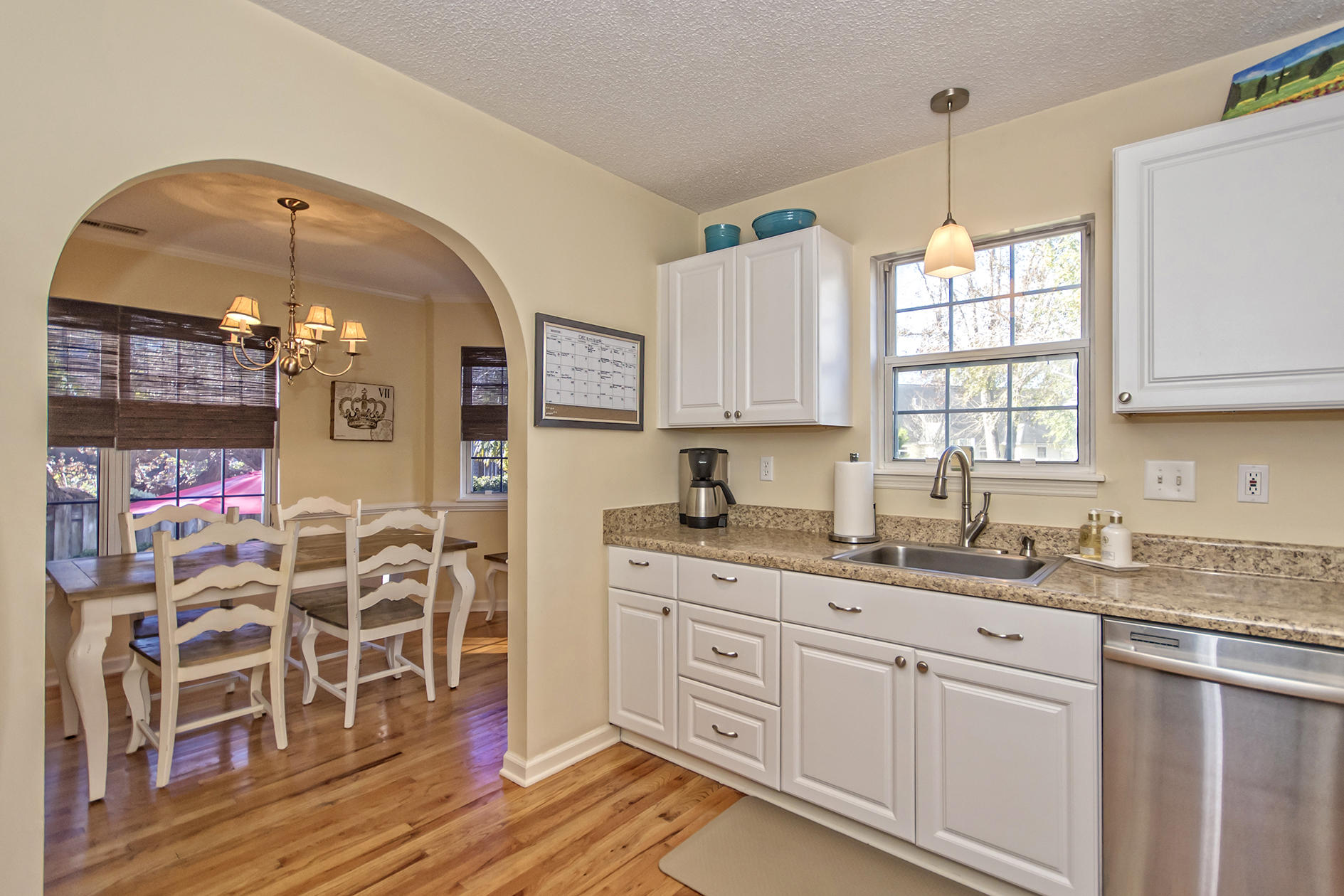 747 Shell Sand Circle Charleston, SC 29412 - Photo 20 of 48 Kitchen/Dining