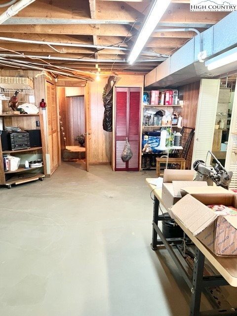 191 Welch Road Lansing, NC 28643 - Photo 23 of 41 a view of a room with gym equipment