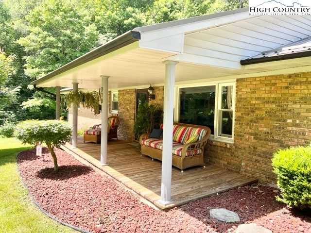 191 Welch Road Lansing, NC 28643 - Photo 30 of 41 a outdoor space with the patio