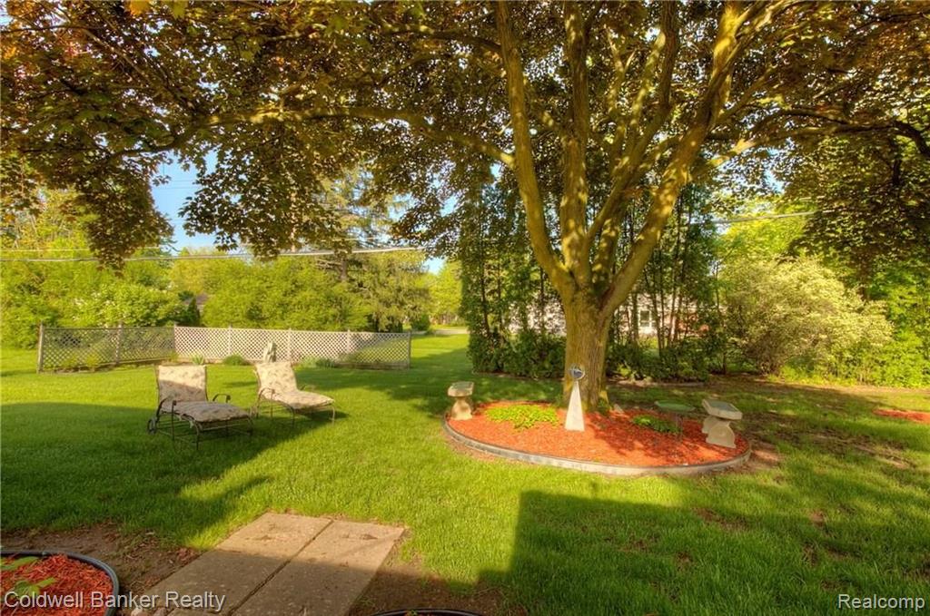 28341 Farmington Road Farmington Hills, MI 48334 - Photo 6 of 35