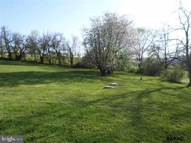 2412 Croll School Road York, PA 17403 - Photo 19 of 21 Gallery Image 19
