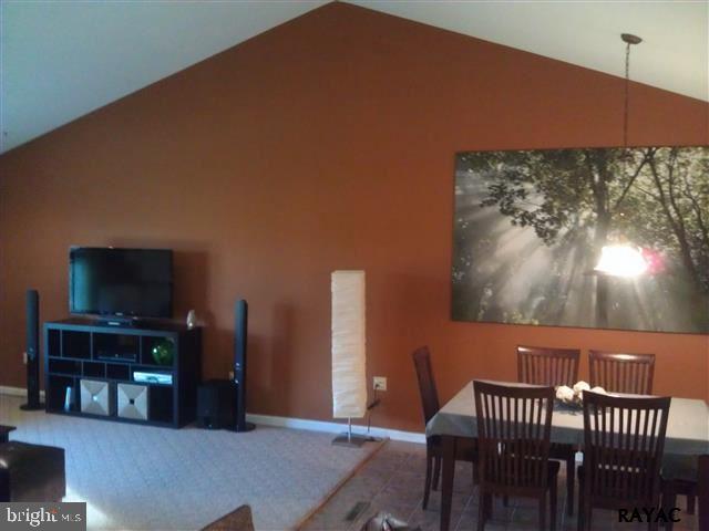 2412 Croll School Road York, PA 17403 - Photo 8 of 21 Gallery Image 8
