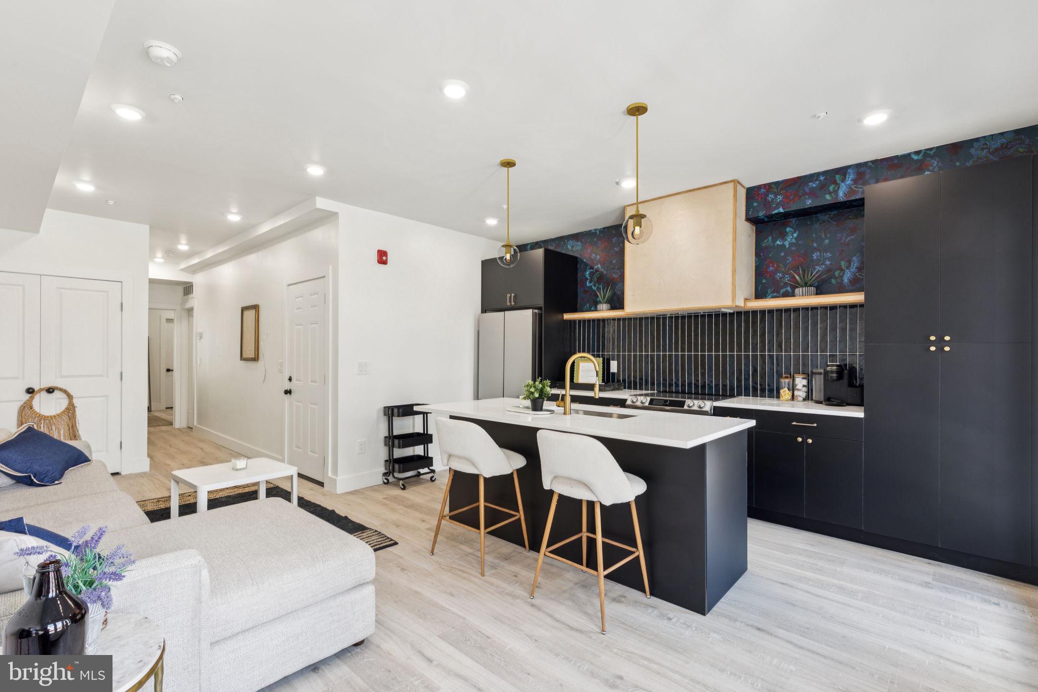 1602 Ridge Avenue Philadelphia, PA 19130 - Photo 5 of 17