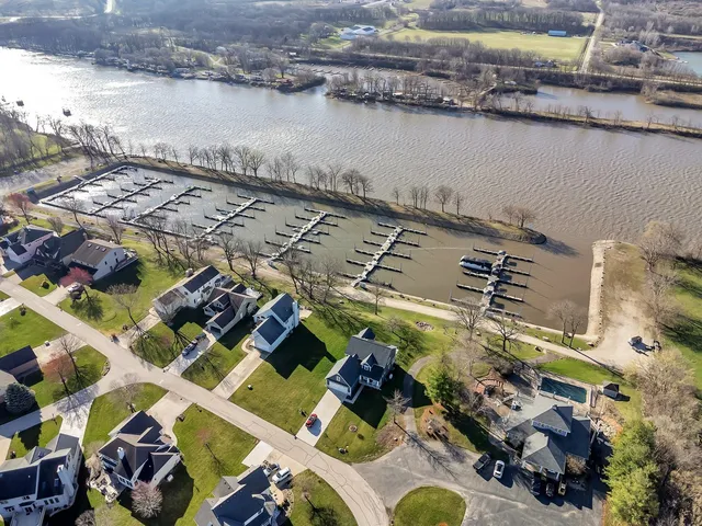 $34,900 | 1 Logue Circle, Seneca, IL 61360