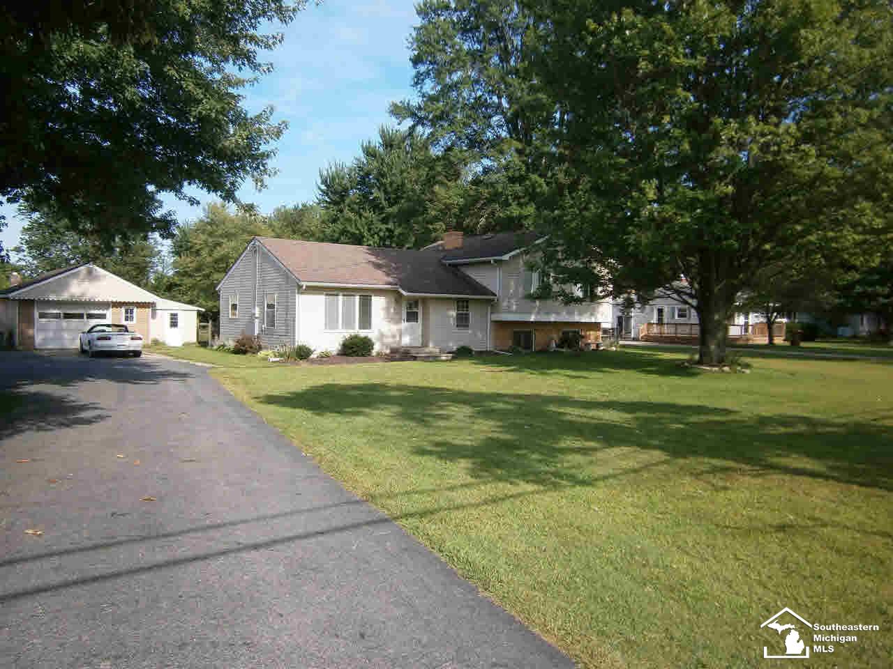 9412 Summerfield Road Temperance, MI 48182 - Photo 1 of 14