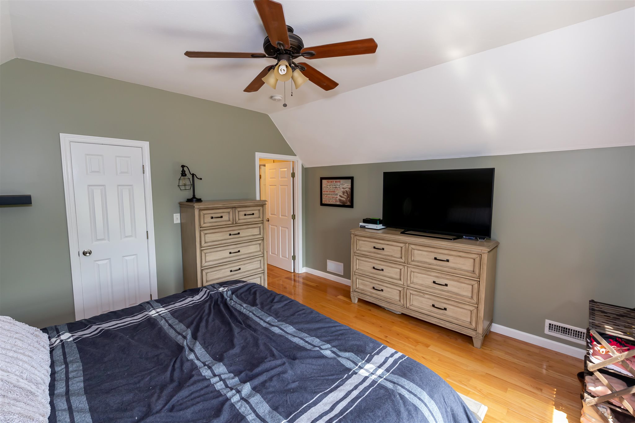 60 Fox Street Manchester, NH 03103 - Photo 24 of 31 Gallery Image 24