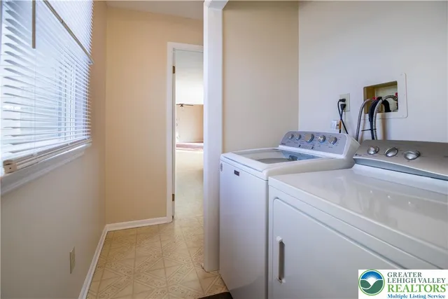 $495,000 | 4386 Hilltop Circle, Bethlehem, PA 18020