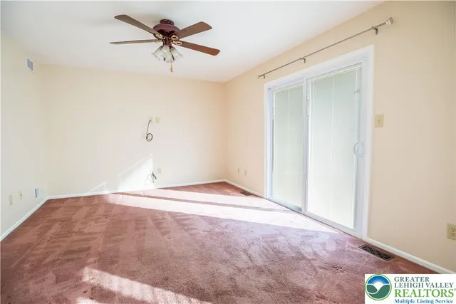 $495,000 | 4386 Hilltop Circle, Bethlehem, PA 18020