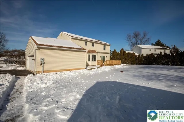 $495,000 | 4386 Hilltop Circle, Bethlehem, PA 18020