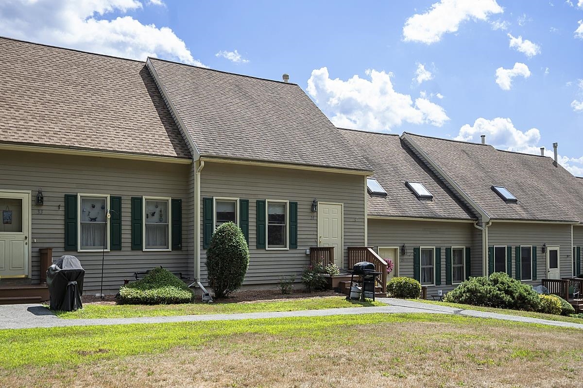 128 Newton Road, Unit 34 Plaistow, NH 03865 - Photo 1 of 27