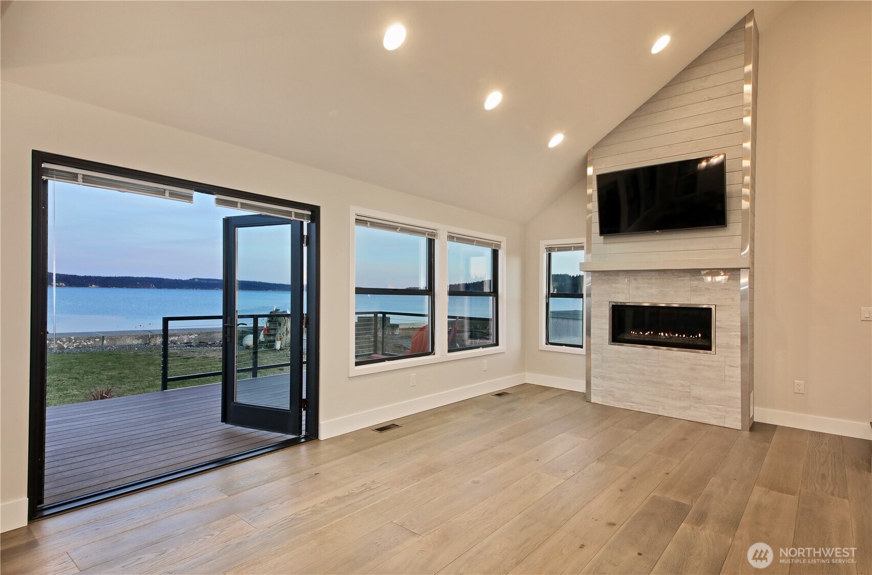 2805 North Bluff Road Greenbank, WA 98253 - Photo 15 of 38 Gallery Image 15