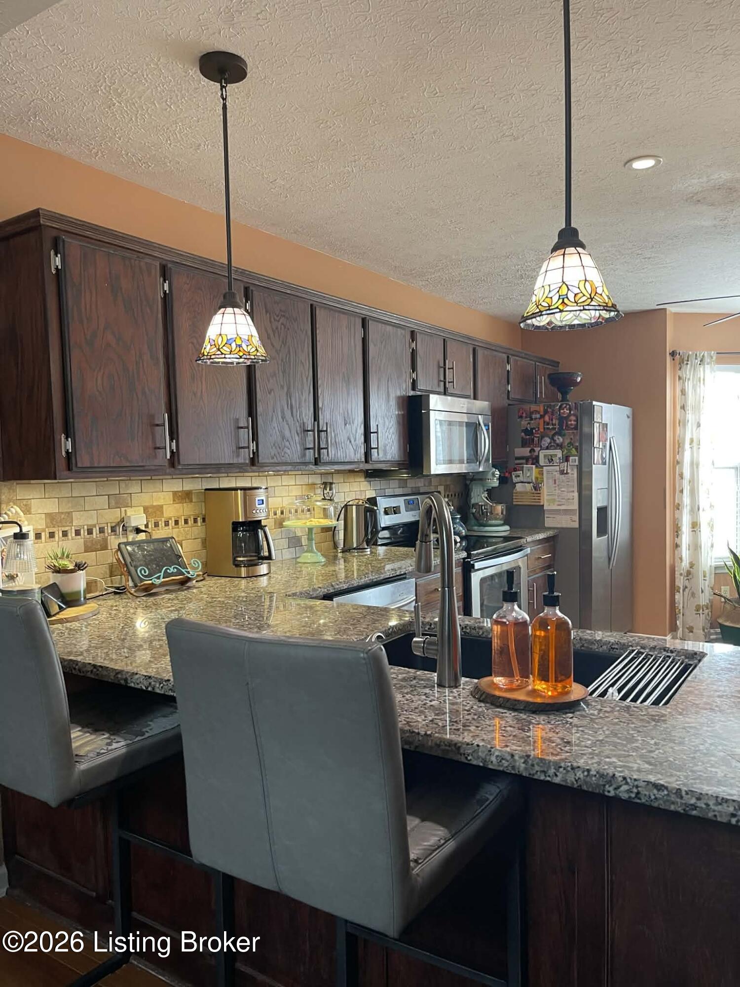 7901 Jennifer Ridge Place Louisville, KY 40258 - Photo 19 of 60 31