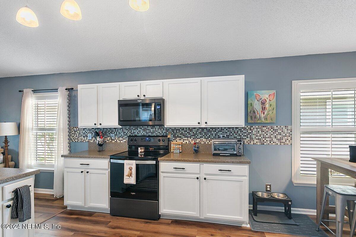 798 South Lilac Loop St. Johns, FL 32259 - Photo 7 of 25 Kitchen 2 (6)